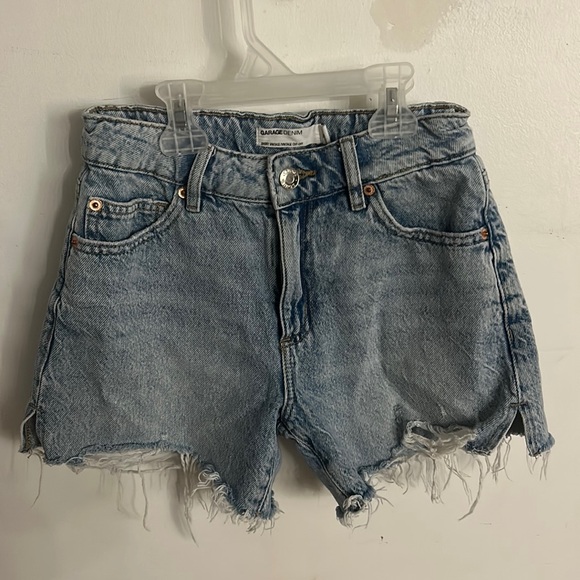 Vintage Cut-Off Denim Short - Picture 1 of 5